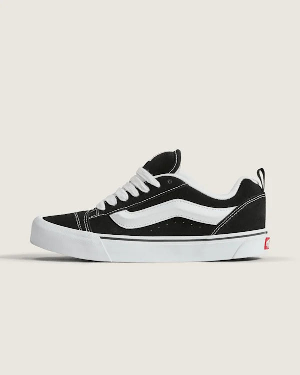 Knu Skool Shoe - Black / True White